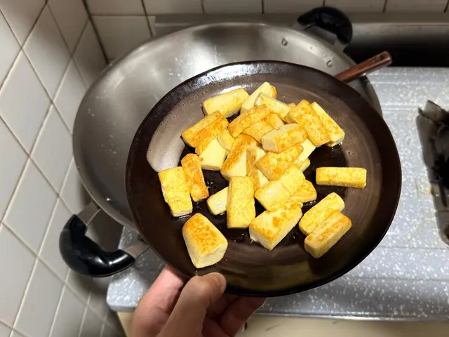 金沙豆腐 — $<T k="steps" /> 3
