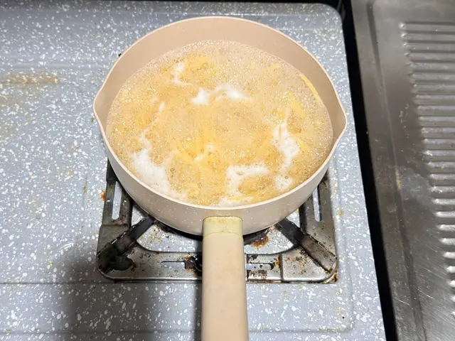 白酒蛤蠣義大利麵 — $<T k="steps" /> 2