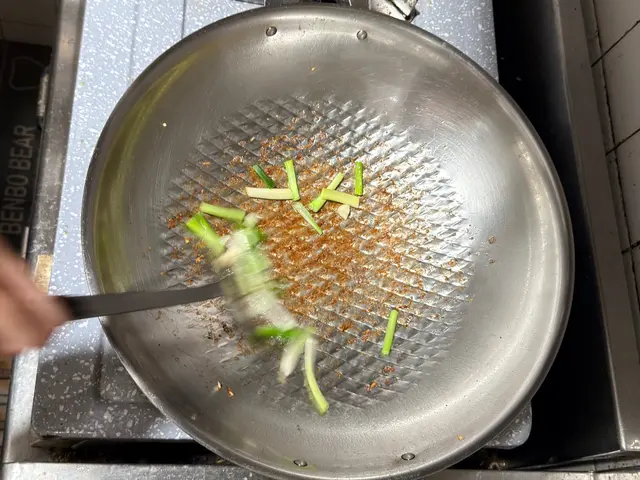 蔥爆牛肉 — $<T k="steps" /> 4