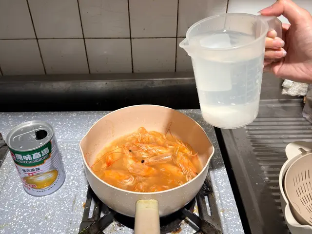 義式海鮮湯 — $<T k="steps" /> 4