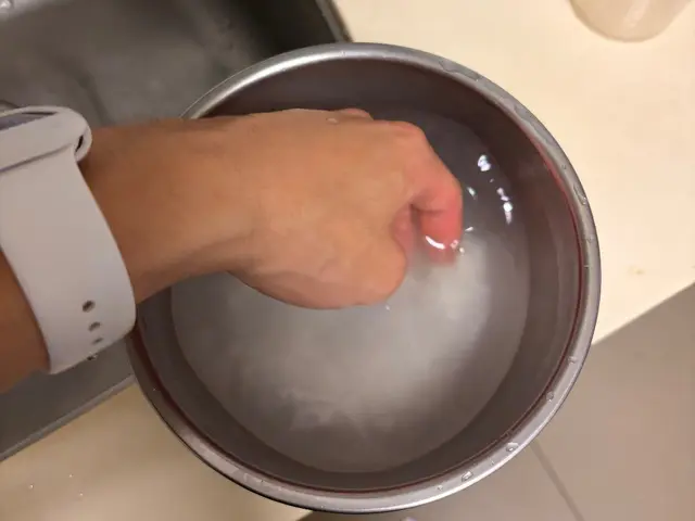 皮蛋鹹蛋粥 — $<T k="steps" /> 2
