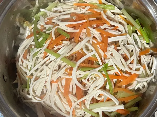 涼拌干絲