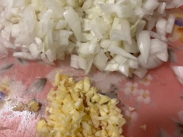 番茄肉醬義大利麵 — $<T k="steps" /> 1