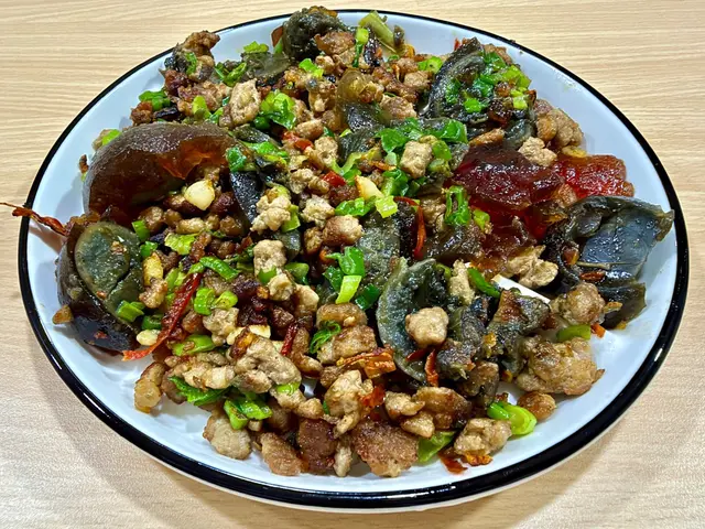 蔥花皮蛋炒豬絞肉