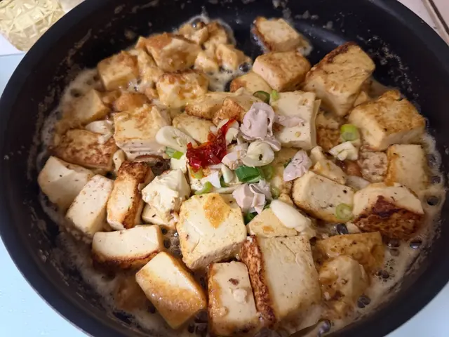 家常金沙豆腐（雞蛋豆腐版本） — $<T k="steps" /> 12